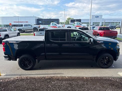 Used 2019 Chevrolet Silverado 1500 LT Trail Boss AWD/4WD image 5