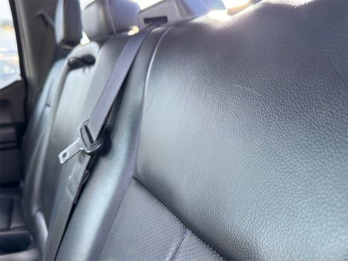 Used 2019 Ford F150 Lariat w/ Equipment Group 502A Luxury image 34