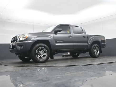 Used 2014 Toyota Tacoma Base w/ SR5 Package image 54