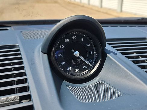 Certified 2025 Porsche 911 Carrera image 17