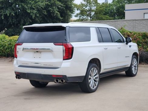 Used 2022 GMC Yukon XL Denali AWD/4WD image 5