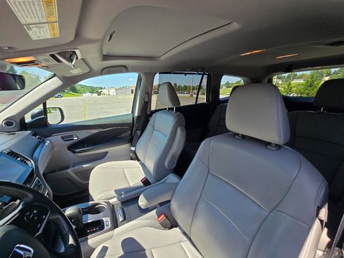 Used 2020 Honda Pilot EX-L image 12