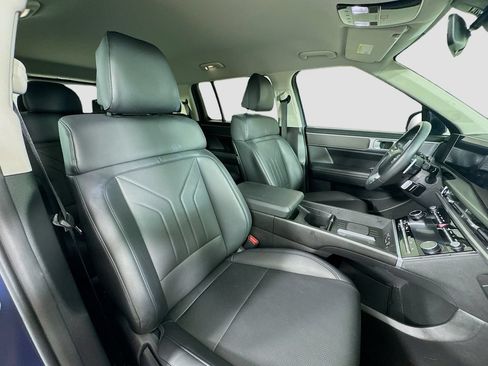 Used 2025 Hyundai Santa Fe SEL FWD image 30