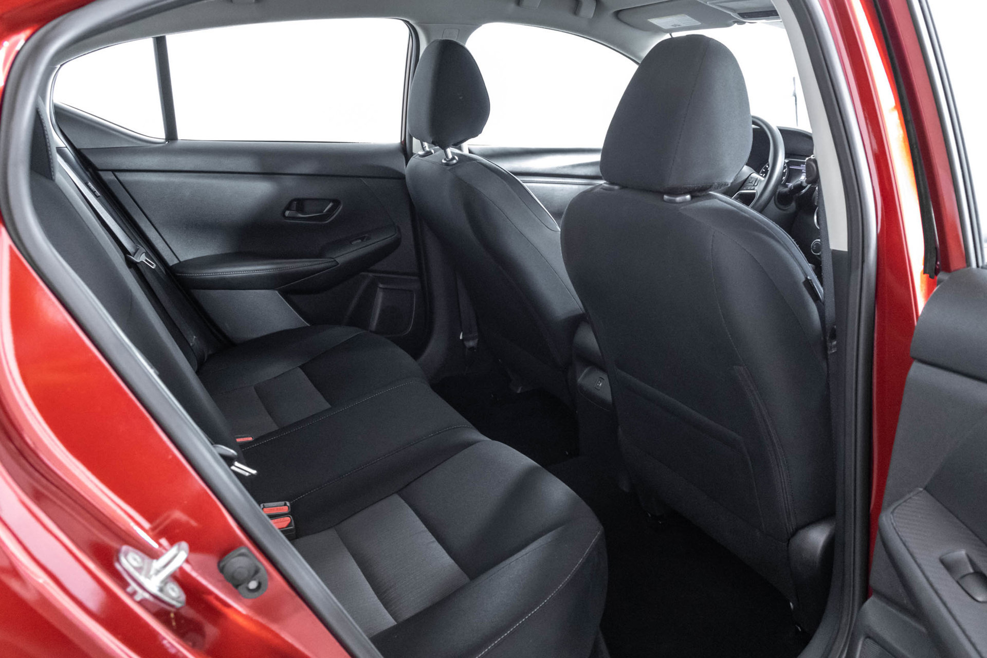 Used 2024 Nissan Sentra SV FWD image 38