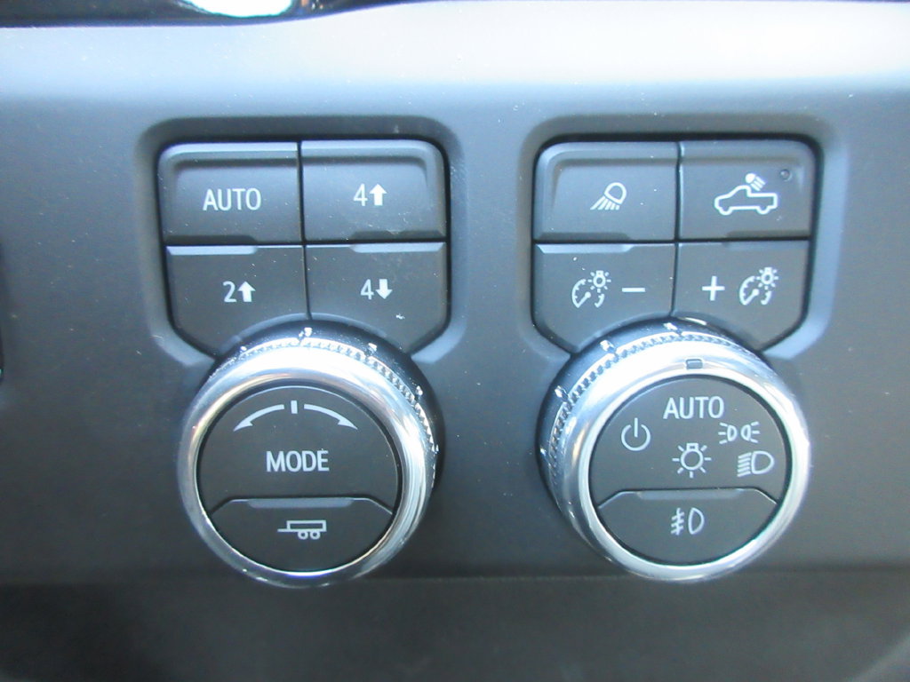 New 2026 GMC Sierra 1500 AT4 w/ AT4 Premium Package AWD/4WD image 17