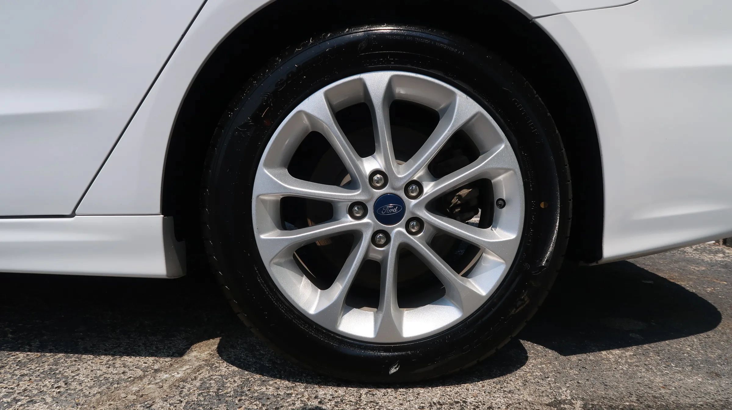 Used 2019 Ford Fusion SE FWD image 56