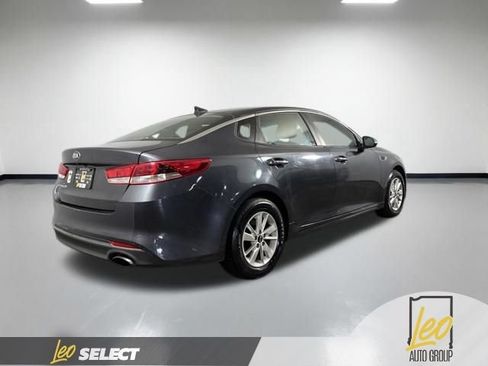 Used 2017 Kia Optima LX FWD image 6