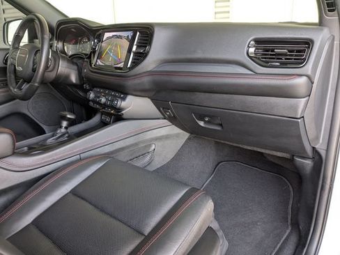 Used 2025 Dodge Durango GT AWD/4WD image 31