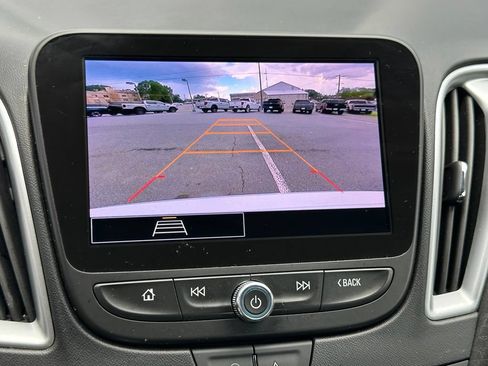 Used 2023 Chevrolet Malibu LT FWD image 5