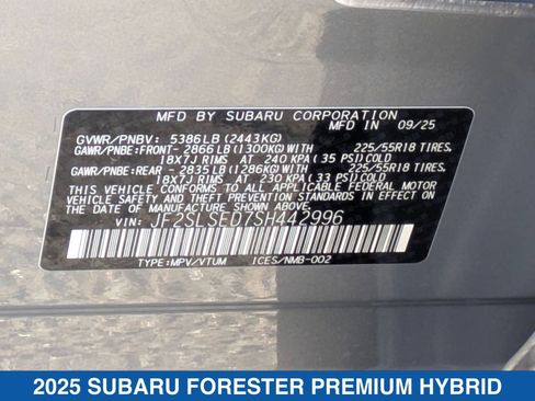 Certified 2025 Subaru Forester Premium image 40