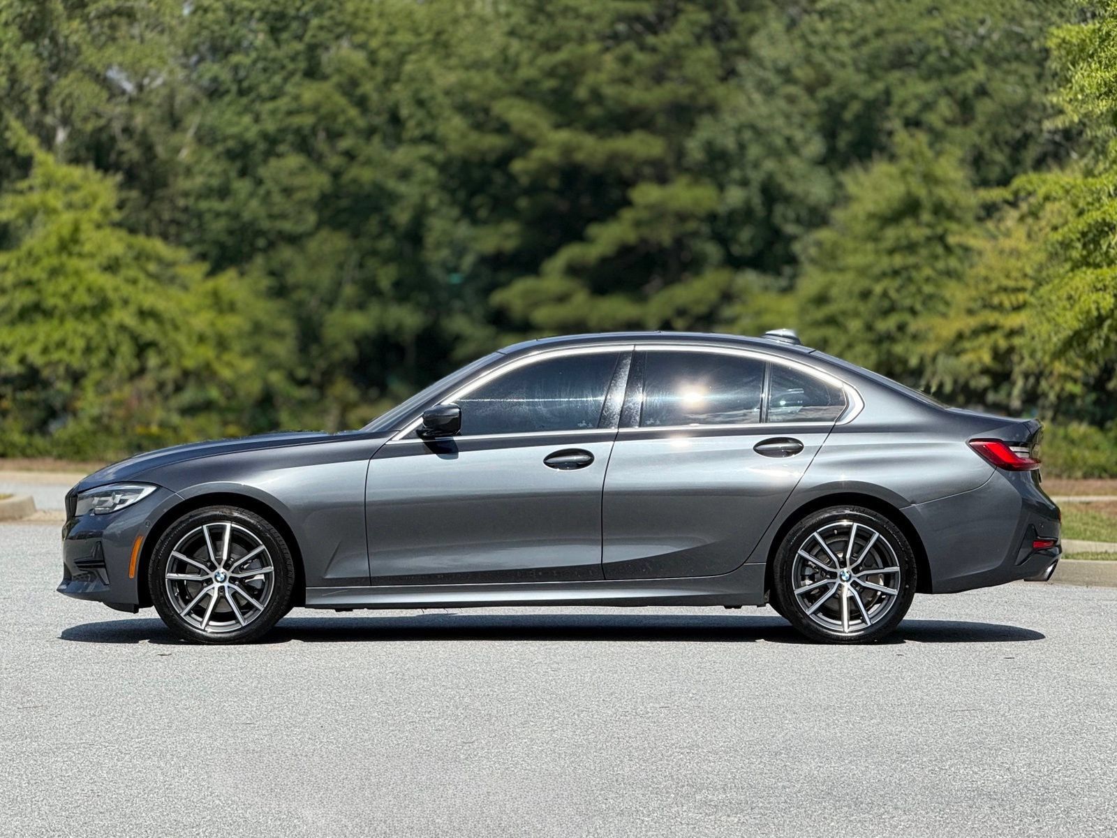 Used 2020 BMW 330i xDrive Sedan AWD/4WD image 9