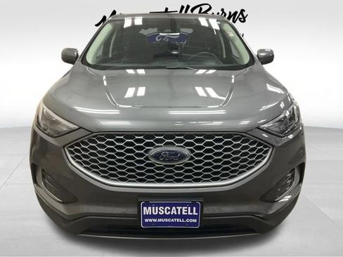 Used 2023 Ford Edge SEL AWD/4WD image 2