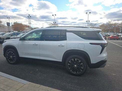 New 2026 Chevrolet Traverse LT w/ Enhanced Driving Package image 5