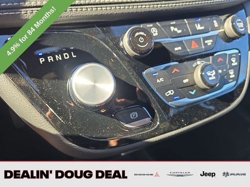 New 2026 Chrysler Pacifica Select image 22