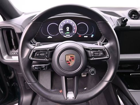 Certified 2025 Porsche Cayenne S AWD/4WD image 19