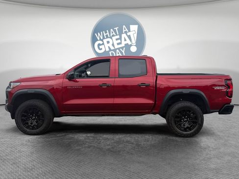 Certified 2024 Chevrolet Colorado Trail Boss w/ Technology Package AWD/4WD image 7