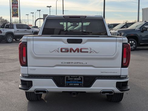 Used 2022 GMC Sierra 1500 Denali w/ Denali Premium Package image 5