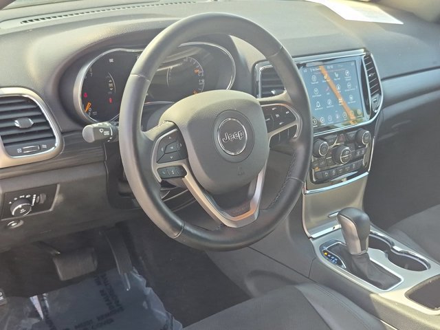 Used 2022 Jeep Grand Cherokee Laredo X RWD image 12
