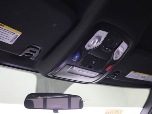 Used 2024 RAM 3500 Tradesman w/ Chrome Appearance Group image 12