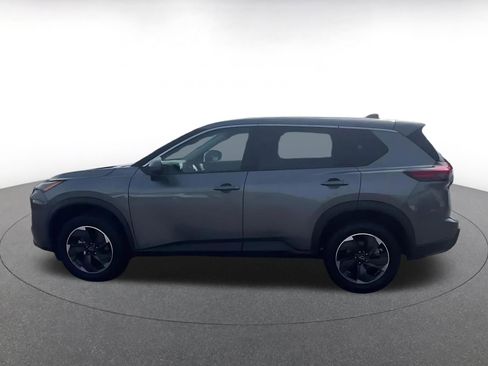 Used 2025 Nissan Rogue SV image 9
