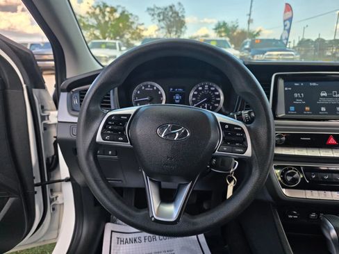 Used 2019 Hyundai Sonata SE image 17