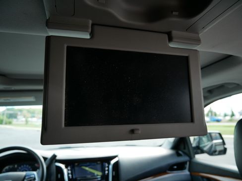 Used 2019 Cadillac Escalade ESV Luxury AWD/4WD image 12