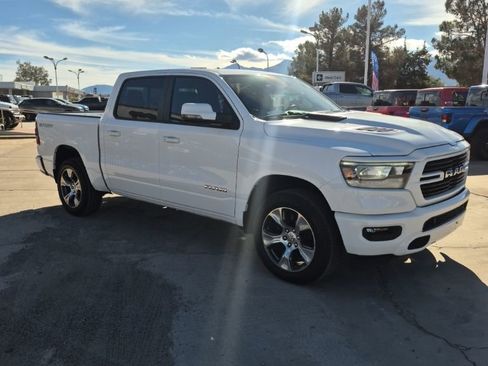 Used 2023 RAM 1500 Laramie AWD/4WD image 3