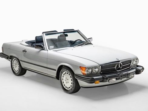 Used 1988 Mercedes-Benz 560 SL image 6