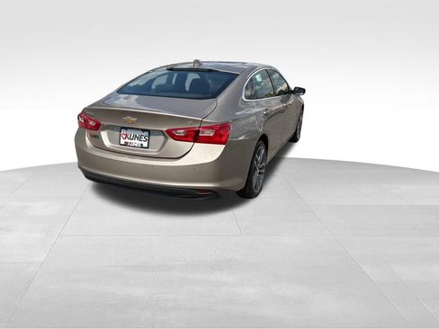 Used 2023 Chevrolet Malibu LT w/ Driver Confidence Package FWD image 10