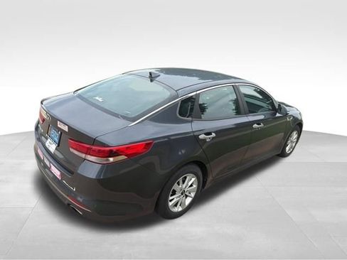 Used 2016 Kia Optima LX FWD image 3
