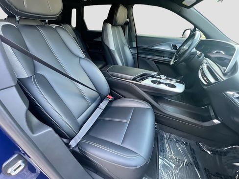 Used 2024 Cadillac Lyriq Tech RWD image 29
