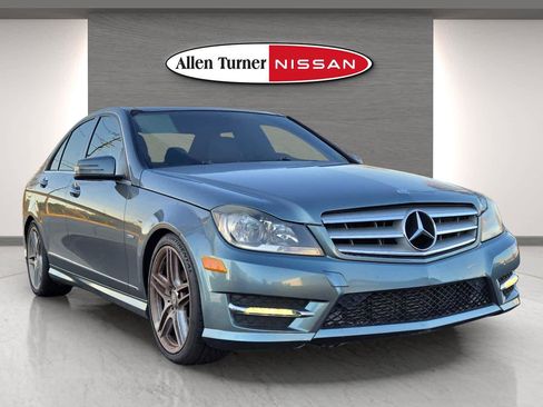 Used 2012 Mercedes-Benz C 250 Sedan image 2