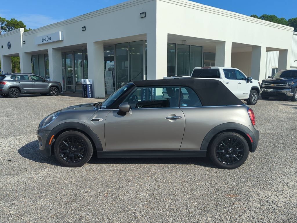 Used 2019 MINI Cooper Convertible FWD image 4