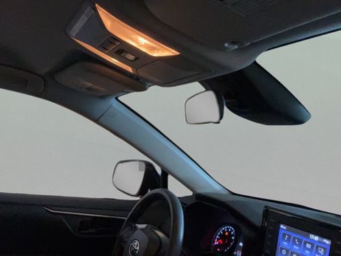 Certified 2021 Toyota RAV4 LE FWD image 30