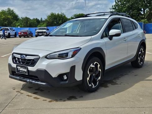 Used 2022 Subaru Crosstrek 2.5i Limited w/ Moonroof Package 2 AWD/4WD image 2