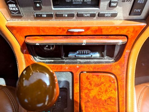 Used 2004 Lexus SC 430 Convertible image 21