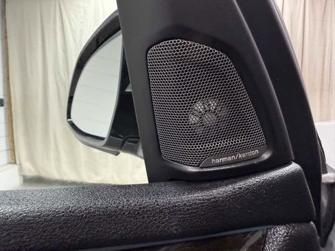 Used 2018 BMW X5 xDrive50i image 9