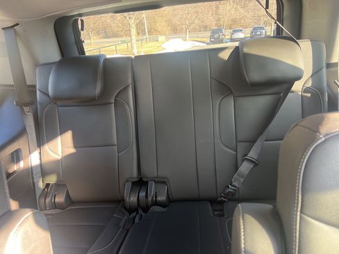 Used 2018 GMC Yukon SLT image 16