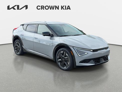 New 2026 Kia EV6 Wind RWD image 3