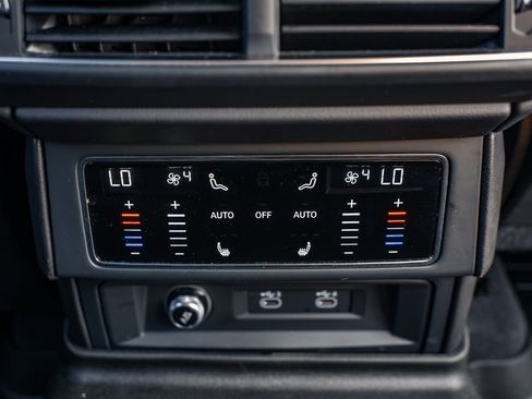 Used 2022 Lamborghini Urus image 40