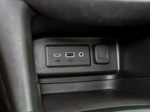 Used 2023 Chevrolet Equinox LT w/ Driver Convenience Package AWD/4WD image 16