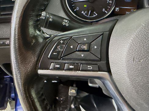 Used 2017 Nissan Rogue SV FWD image 14