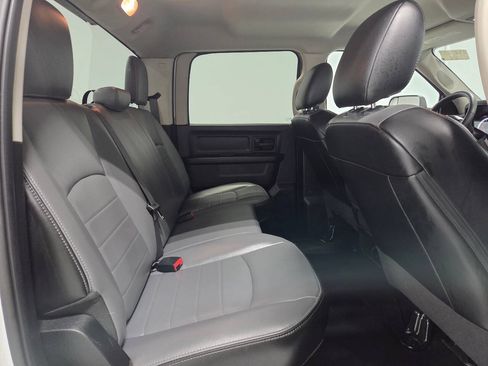 Used 2022 RAM 1500 Tradesman w/ Chrome Appearance Group AWD/4WD image 19