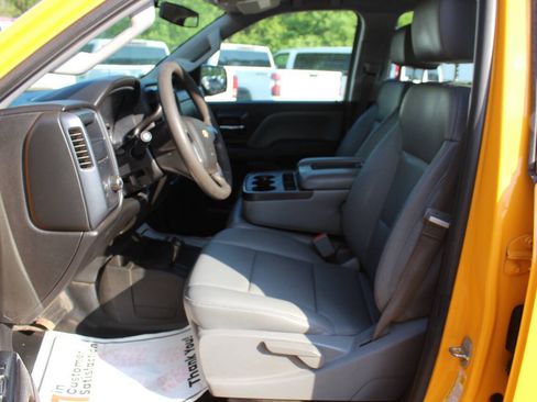 Used 2015 Chevrolet Silverado 2500 W/T AWD/4WD image 9