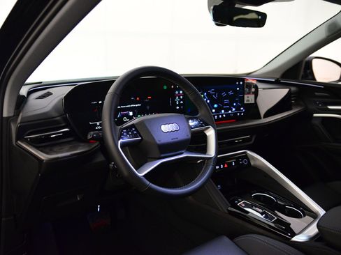New 2025 Audi Q5 Premium Plus image 3