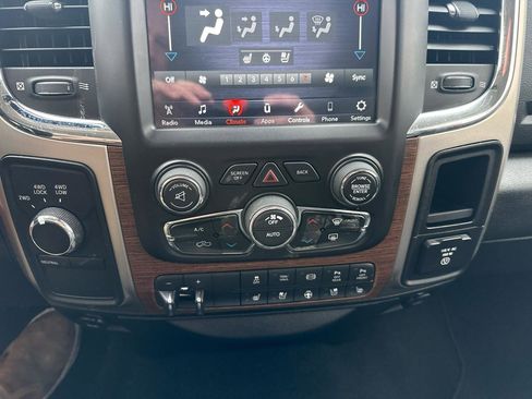 Used 2018 RAM 2500 Laramie AWD/4WD image 15
