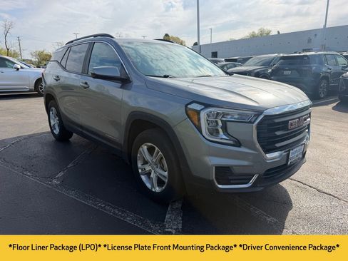 Used 2023 GMC Terrain SLE w/ Driver Convenience Package AWD/4WD image 5