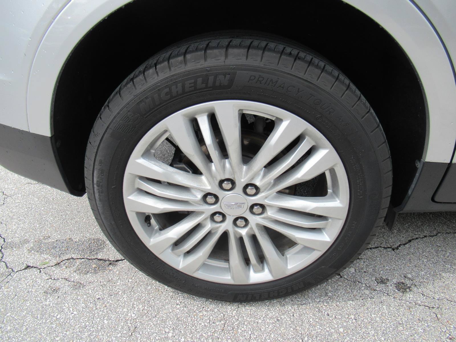 Used 2019 Cadillac XT5 Premium Luxury FWD image 8