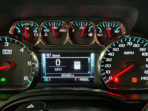 Used 2017 Chevrolet Tahoe LT RWD image 12