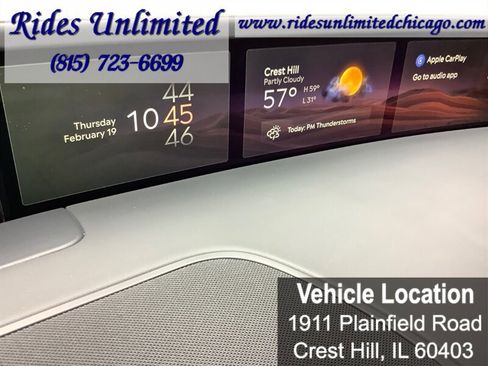 Used 2025 Lincoln Nautilus Reserve w/ Jet Appearance Package image 40